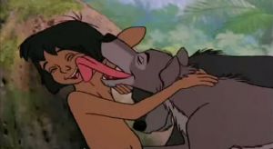 <strong style="margin-right:4px;">Â© YouTube.</strong>  					Mowgli et les loups dans le livre de la jungle.