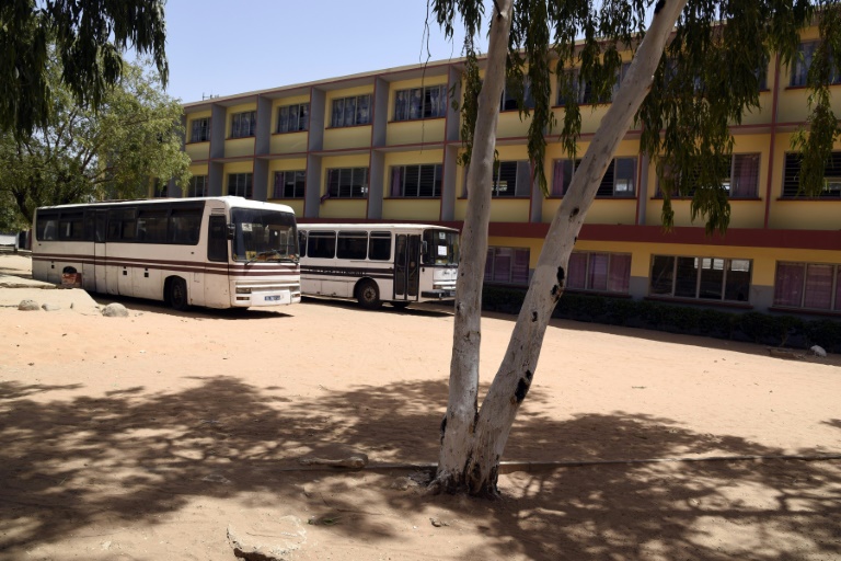 Report du retour à l'école au Sénégal