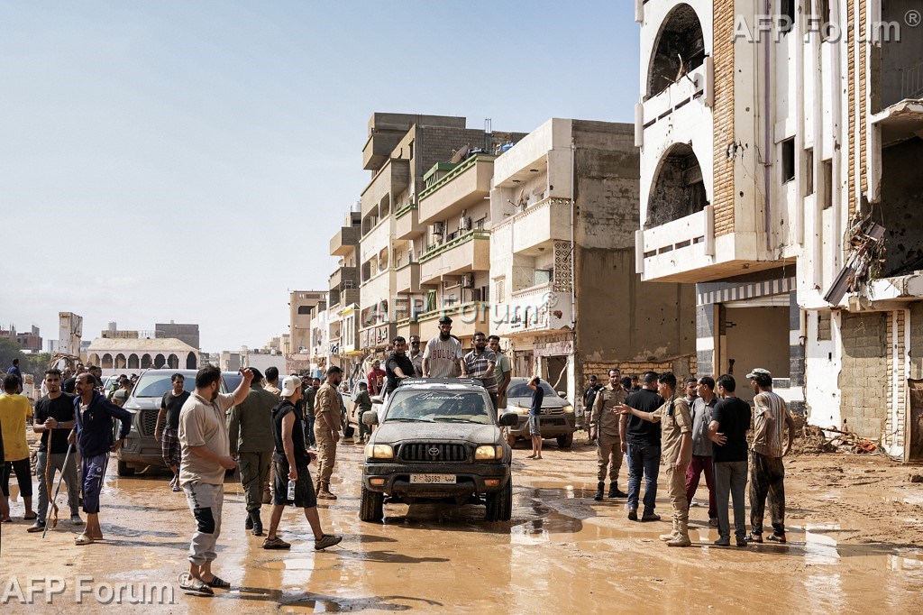 Photo fournie par le bureau du Premier ministre par intérim de Libye, basé à Benghazi, le 11 septembre 2023, d'une zone inondée à Derna, dans l'est du pays.
