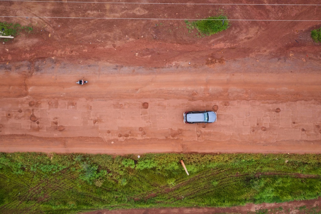 La route reliant Bamako à Kayes, au Mali, le 27 août 2019.
