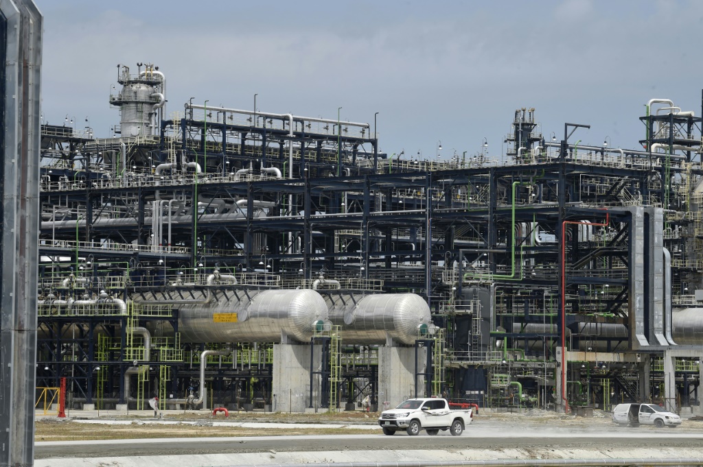 La raffinerie de pétrole du groupe Dangote à Lagos, le 22 mai 2023 au Nigeria.