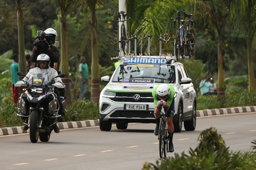Le Slovène Tadej Pogacar lors du contre-la-montre des Mondiaux de cyclisme sur route le 21 septembre 2025 à Kigali au Rwanda.