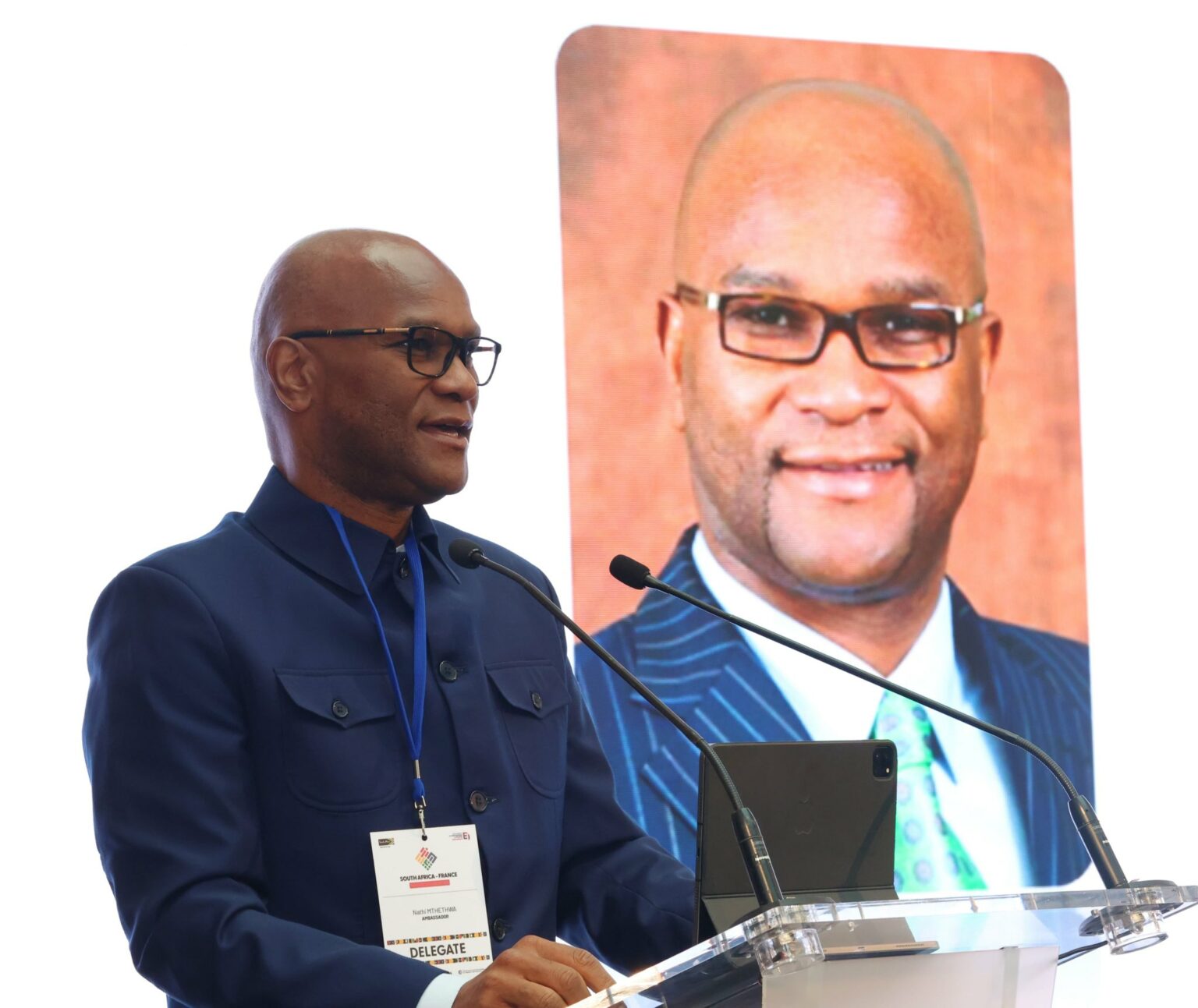 Le regretté Nkosinathi Emmanuel Nathi Mthethwa (photo, DR).