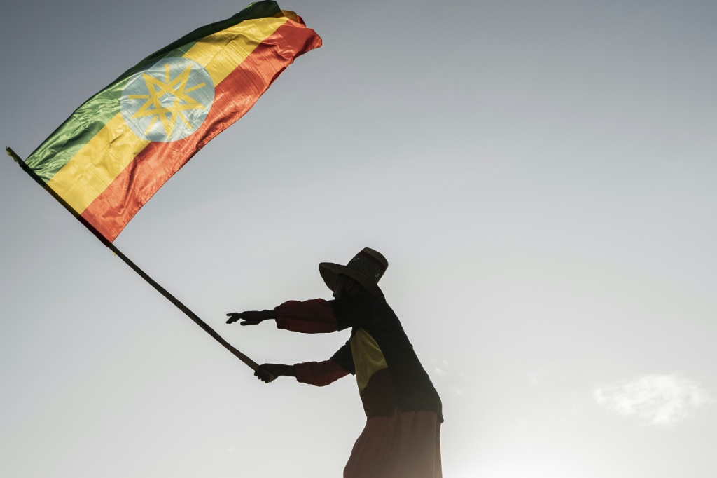 Le drapeau éthiopien à Addis Abeba, le 22 octobre 2022.