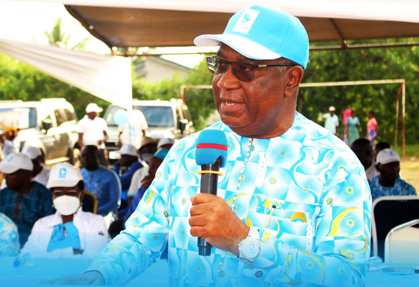 Pr Selom K. Klassou d'UNIR.
