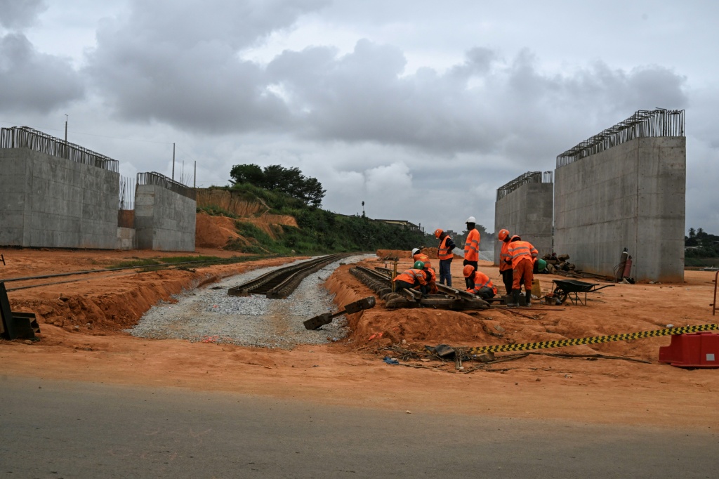 Le chantier de construction pour le métro d'Abidjan à Anyama, le 14 septembre 2024 en Côte d'Ivoire.