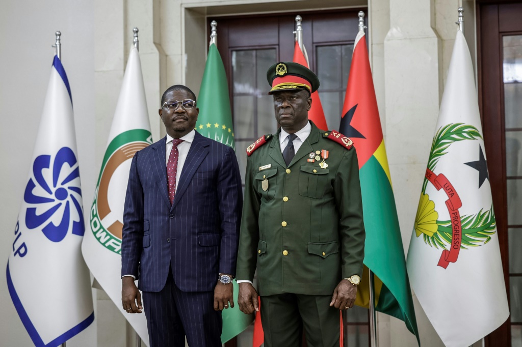 Le nouveau Premier ministre et ministre des Finances du Gouvernement de transition de Guinée-Bissau, Ilidio Vieira Te