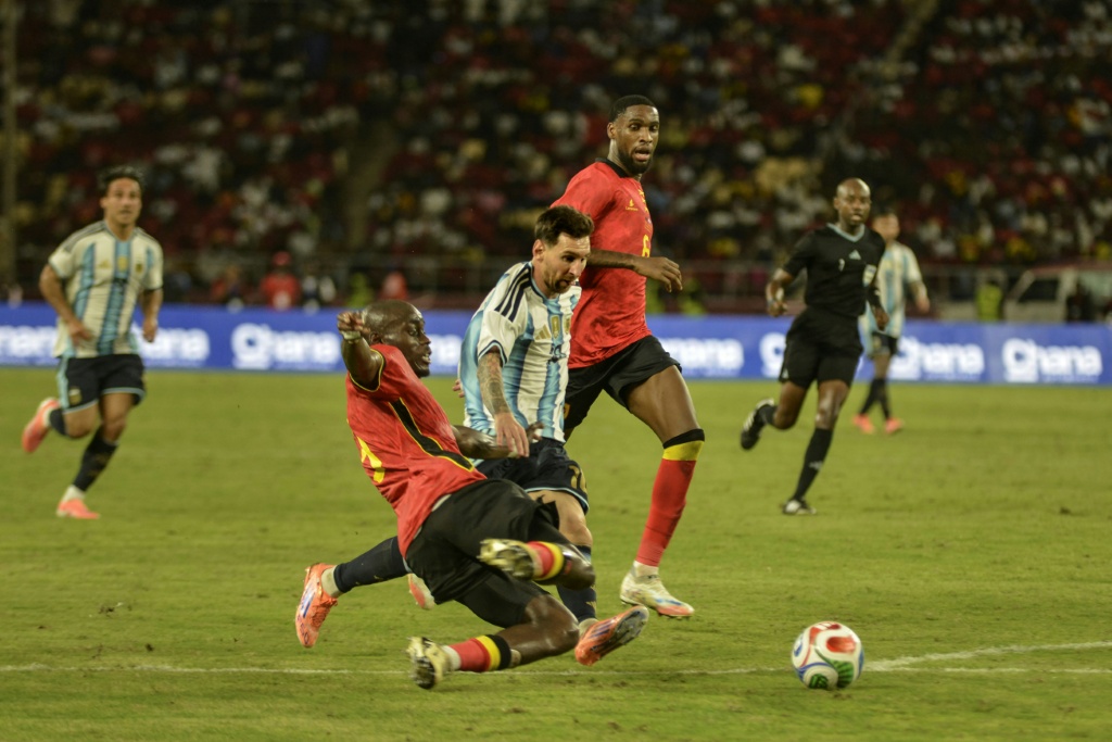 L'Argentine, portée par sa superstar Lionel Messi auteur d'un but, s'est imposée contre l'Angola (2-0) en match amical ce 14 novembre à Luanda.