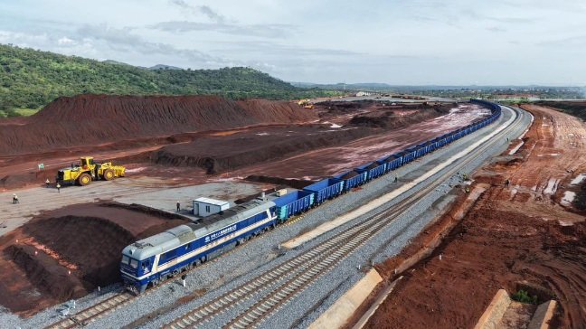 Mamadi Doumbouya mise gros sur la mine de Simandou d'ici 2040