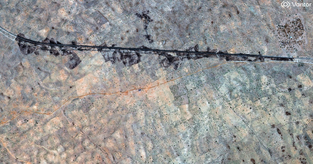 Photo satellite prise le 30 octobre et publiée le 31 octobre 2025 par Vantor, montrant une zone incendiée au nord-ouest d'El-Facher.