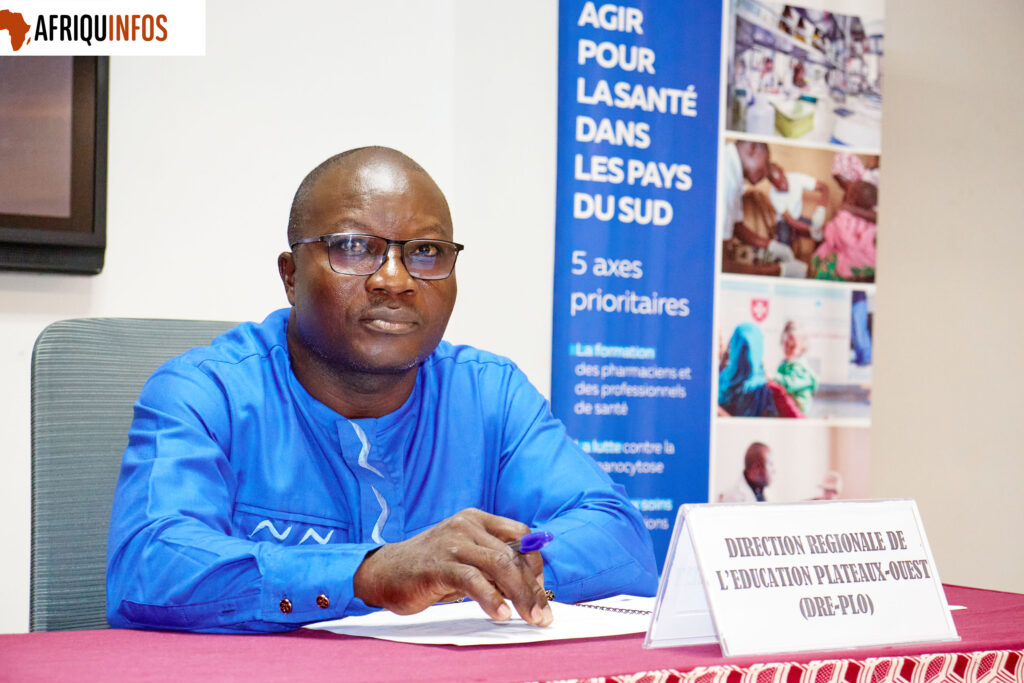 La Coordination nationale de la ‘Fondation Pierre Fabre’ au Togo a organisé tout au long de la journée du 03 décembre 2025, à Kpalimé un atelier de sensibilisation sur l’albinisme autour du roman «FOYOVO, le frère noir à la peau blanche». Adjicta Yao, représentant de la DRE-PO.