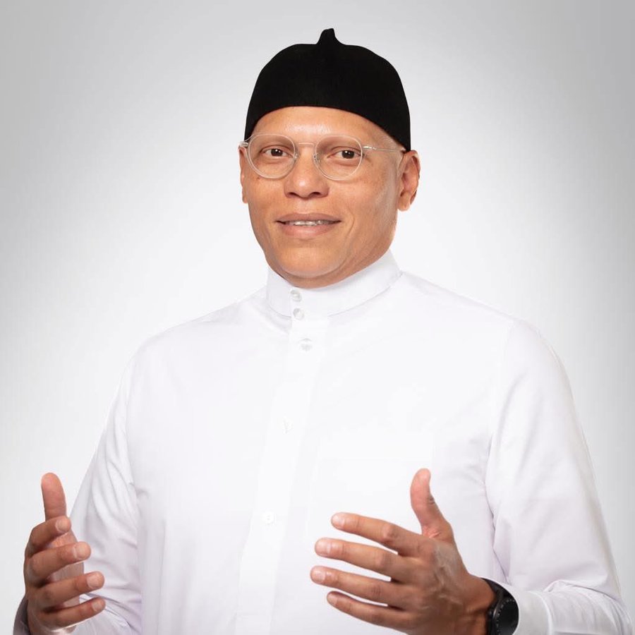 Karim Meïssa Wade (57 ans, nommé ministre d'Etat dans son pays à partir de 2009).