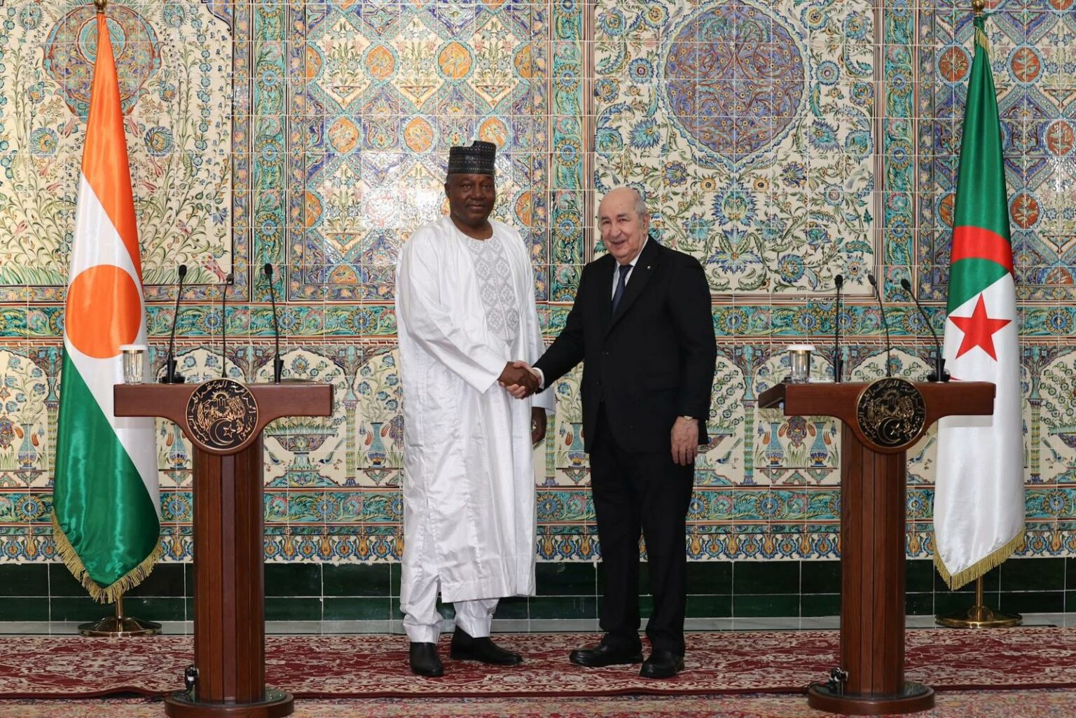 Tebboune et Tiani (photo, DR).