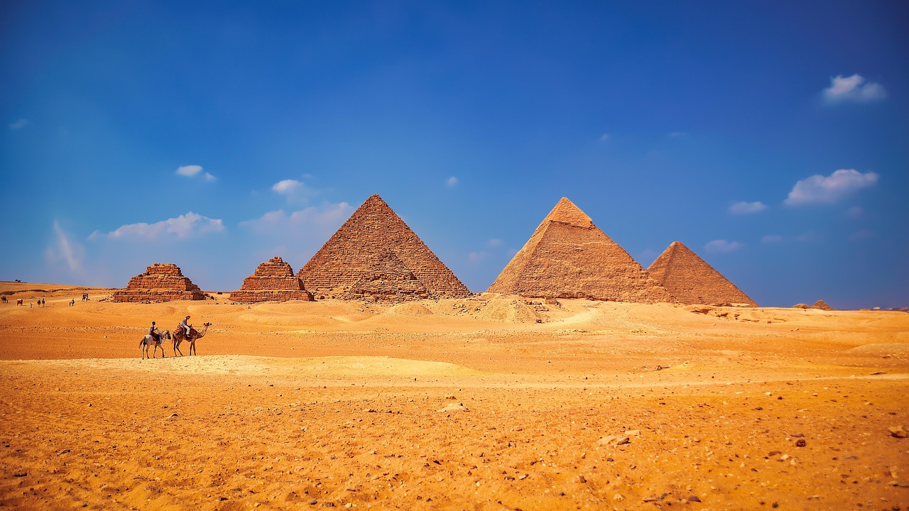 Pyramides de Gizeh (source, Pixabay).