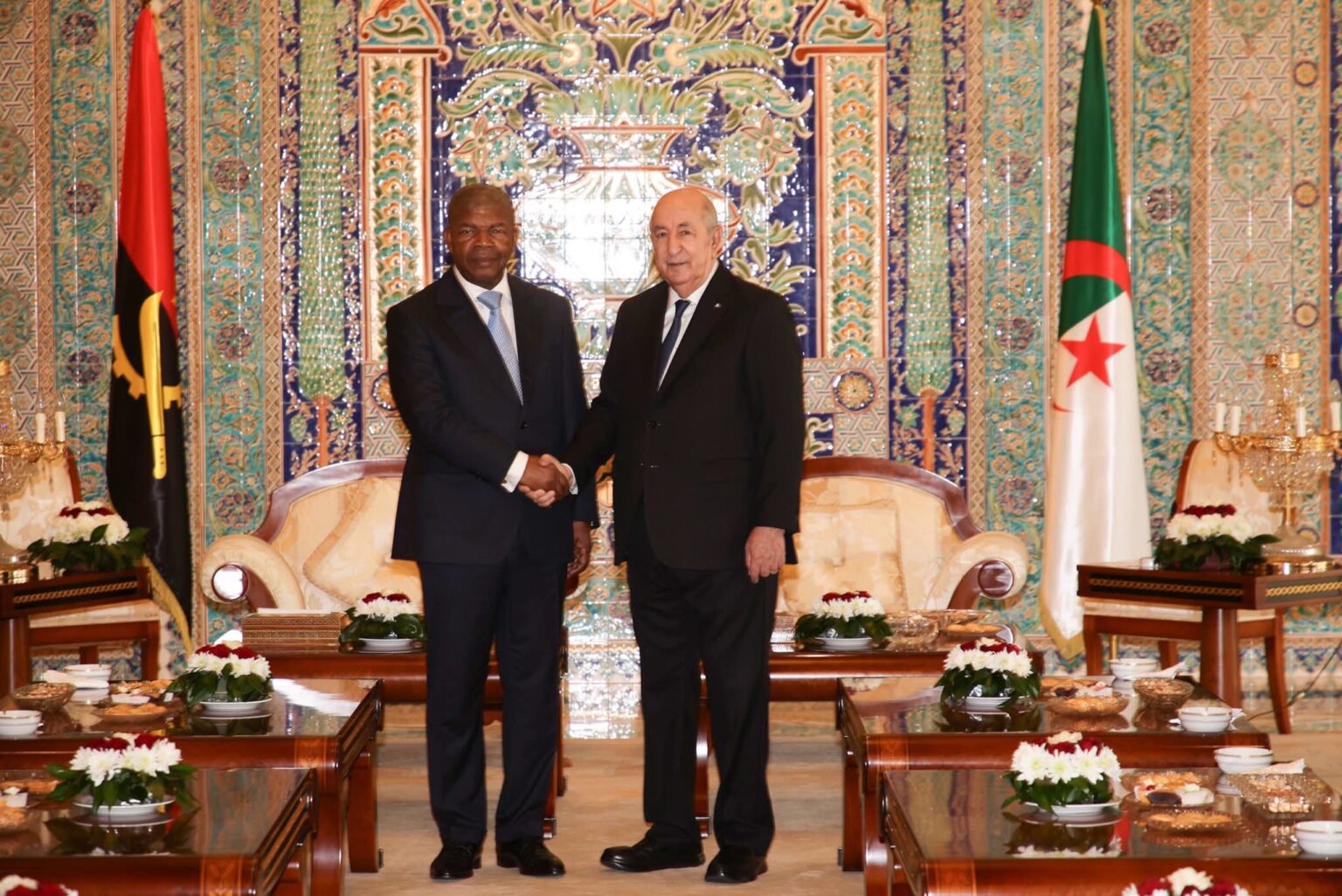 Les Présidents João Lourenço et Abdelmajid Tebboune à Alger (DR, algerie360).